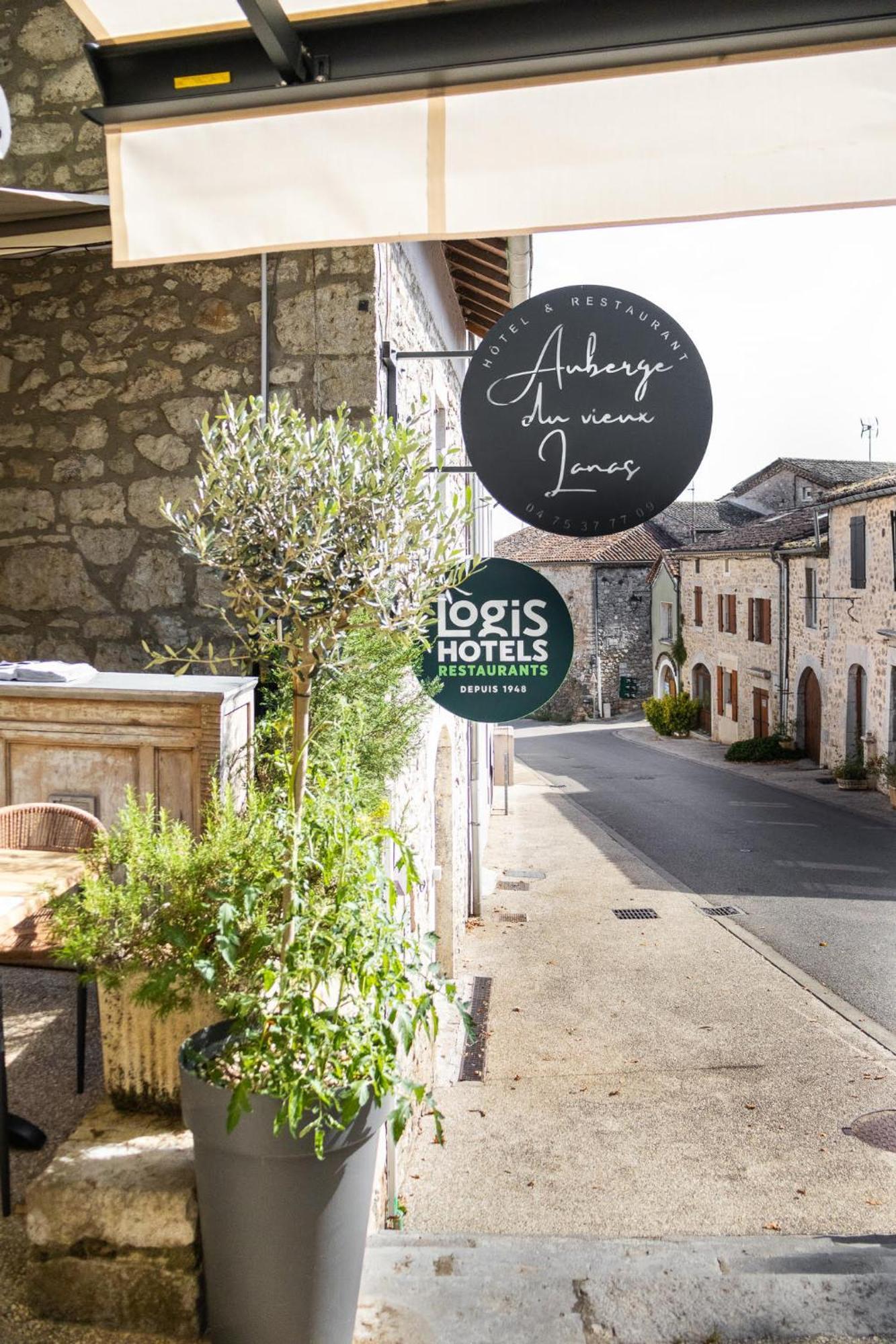 Auberge Du Vieux Lanas Logis Hotel Restaurant エクステリア 写真