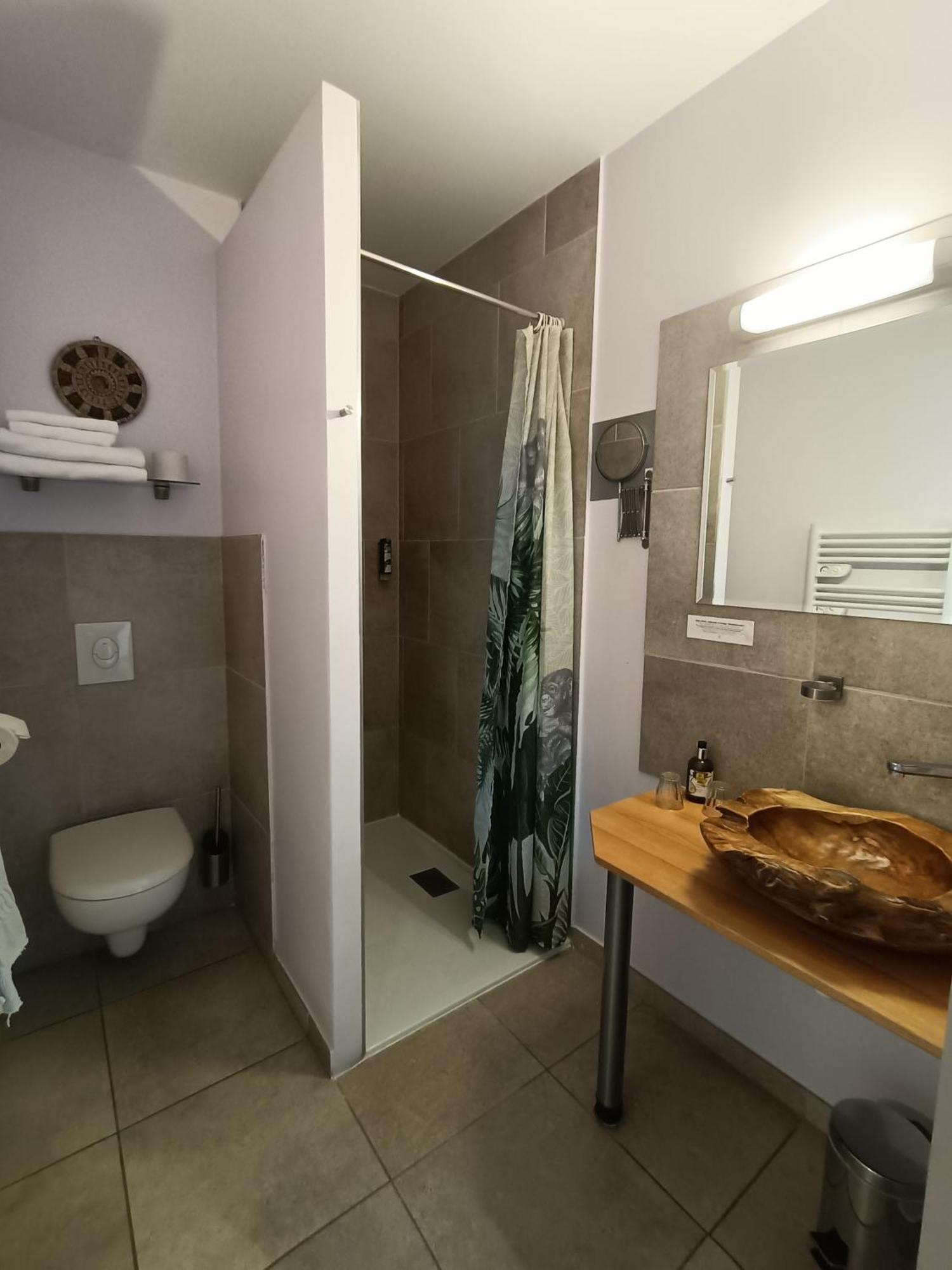 Auberge Du Vieux Lanas Logis Hotel Restaurant エクステリア 写真